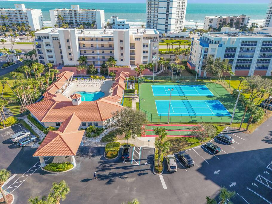 Fun in the Sun, Beach Resort Getaway!