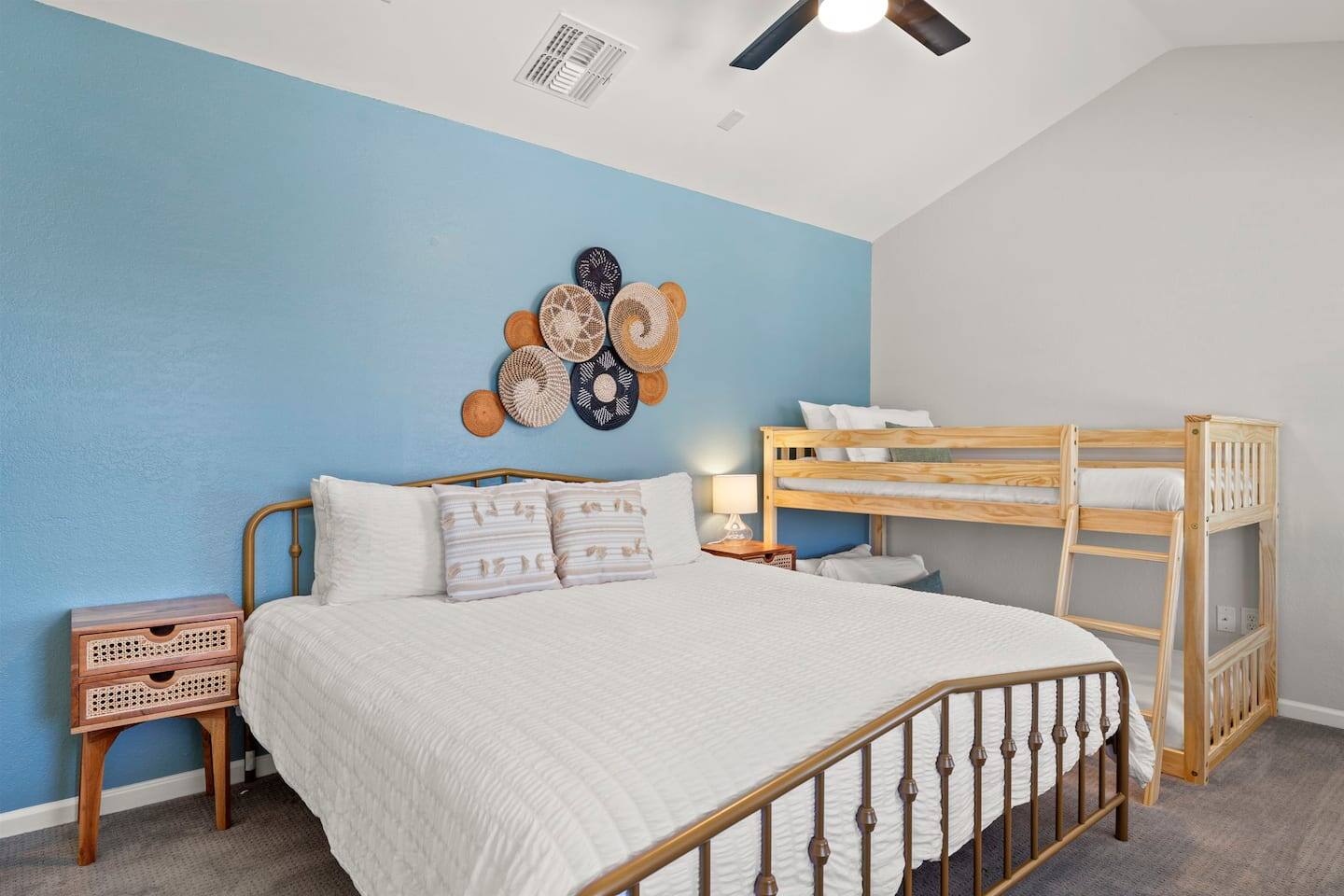 King bed with twin bunk beds