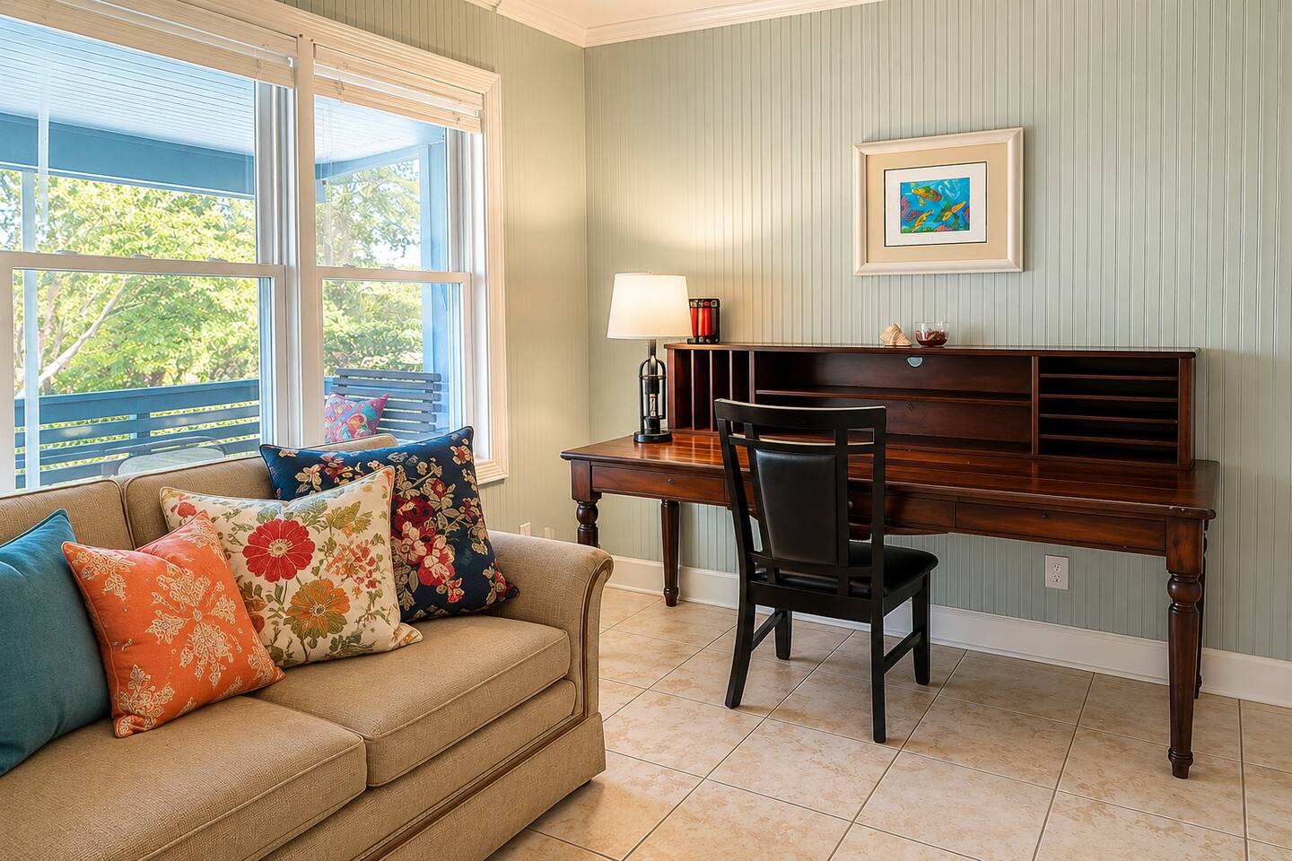 Work remotely with ease in this bright and comfortable workspace. Whether you're taking a quick meeting, planning your next outing, or checking in with the office, you'll have a dedicated desk area and plenty of natural light.