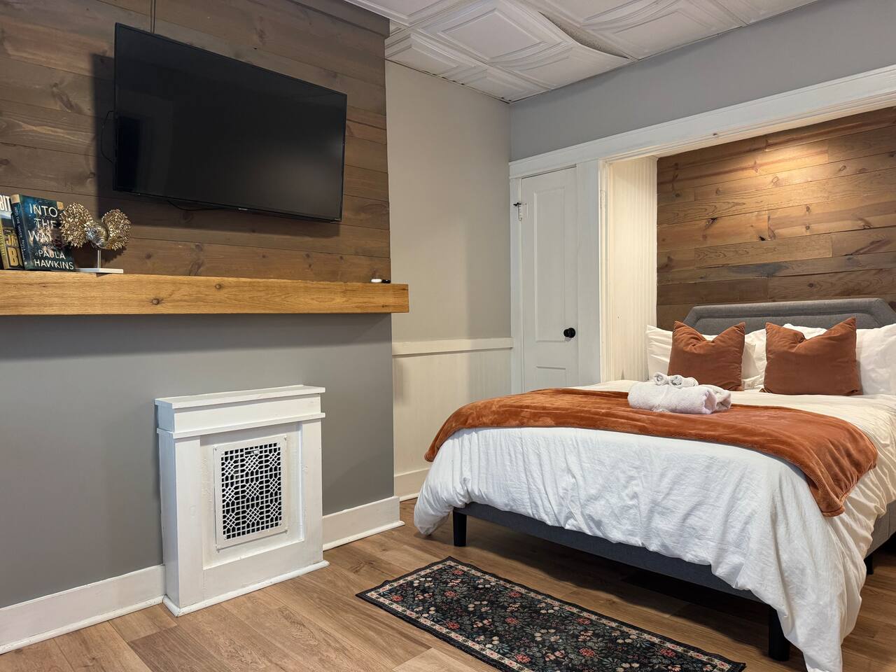 Cozy One-Bedroom Studio in downtown EVV