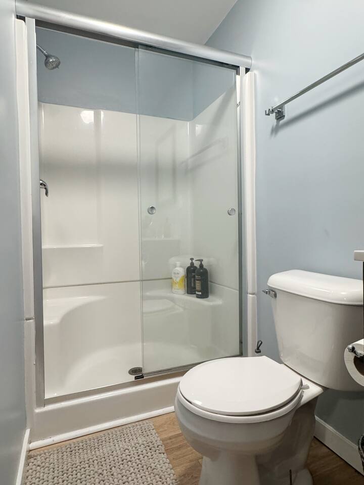 Cozy One-Bedroom Studio in downtown EVV