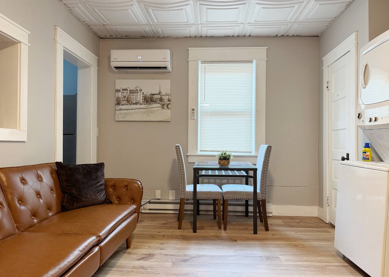 Cozy One-Bedroom Studio in downtown EVV photo 4