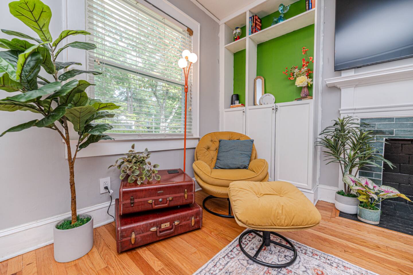 Private Office | Standing Desk + Walking Pad