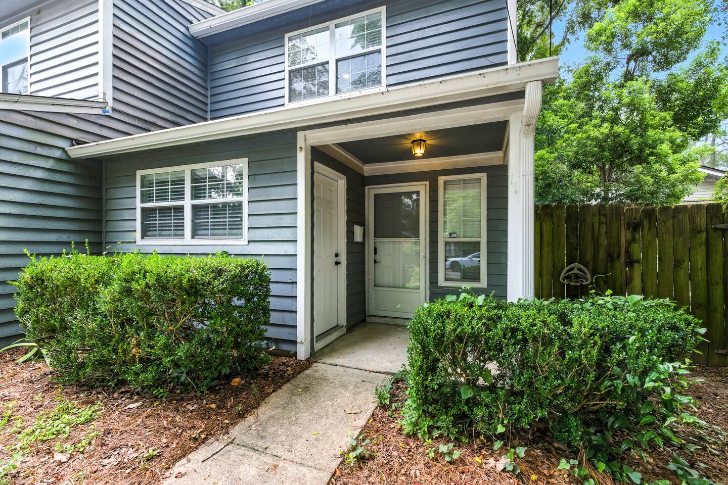 The Cherry - Cute Townhouse Close to Hospital