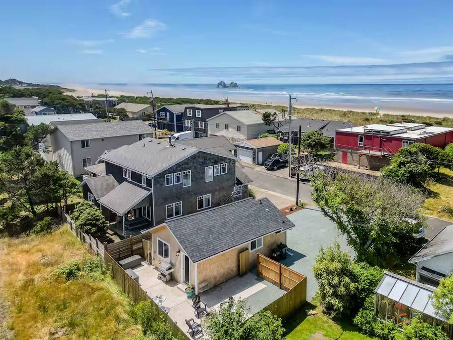 Tiny Tide -Stylish Home-Steps to the Beach