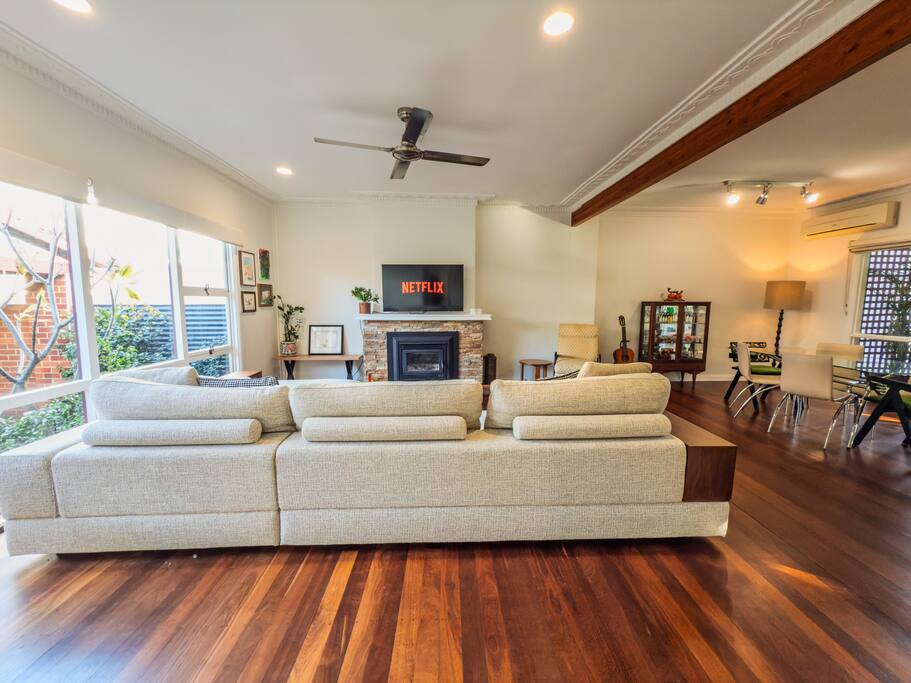 The Hillside | 5 Min to Beach, Close to CBD