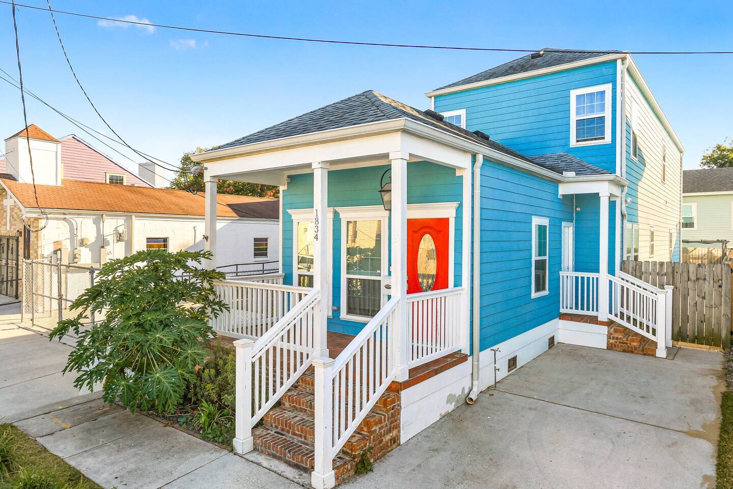 BlueBayou NOLA Home | Walk Downtown | Sleeps 12