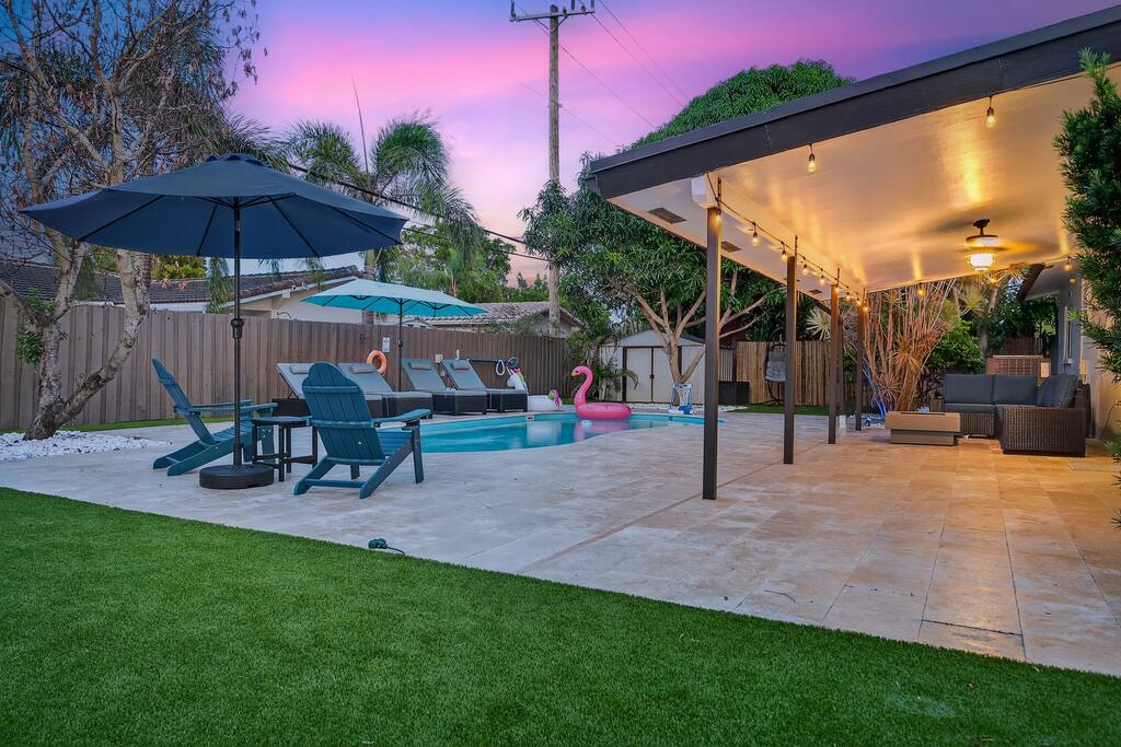 Imperial Palm by Ventur | Pool, Mini Golf, Firepit