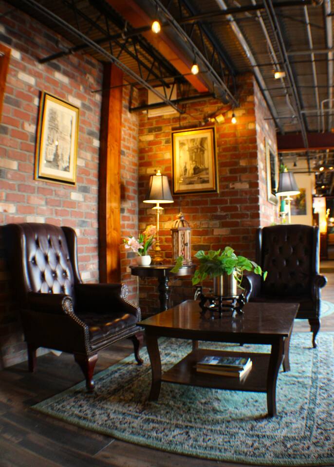 Charming Condo in the Heart of Downtown