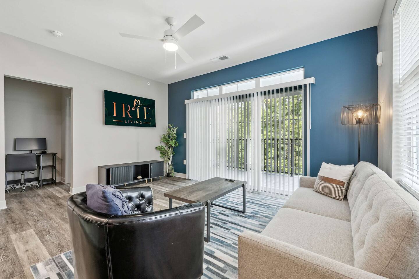 IRIE Living-Divine Kg 2Bd+Gym+Pool!
