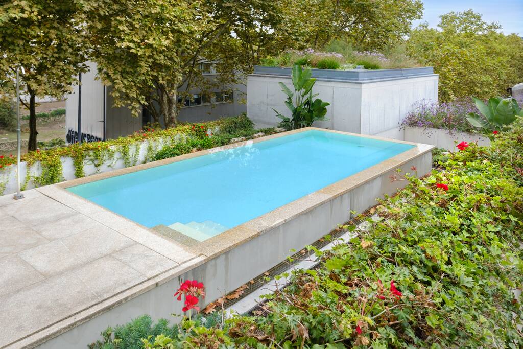 Oasis Escape | Poolside - Room 6