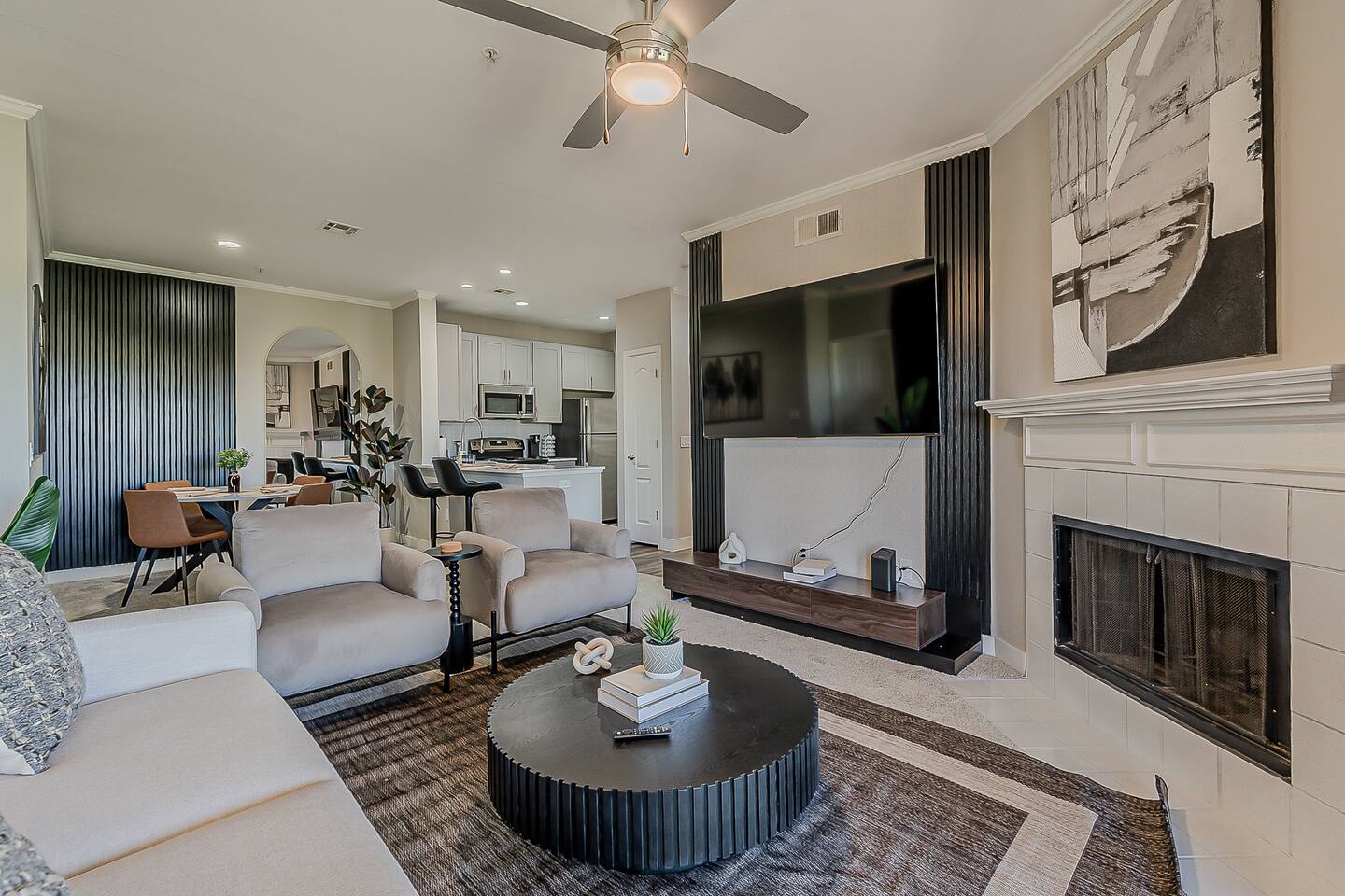 Scottsdale Getaway •2BR/2BA•Pool •Gym•Free Parking