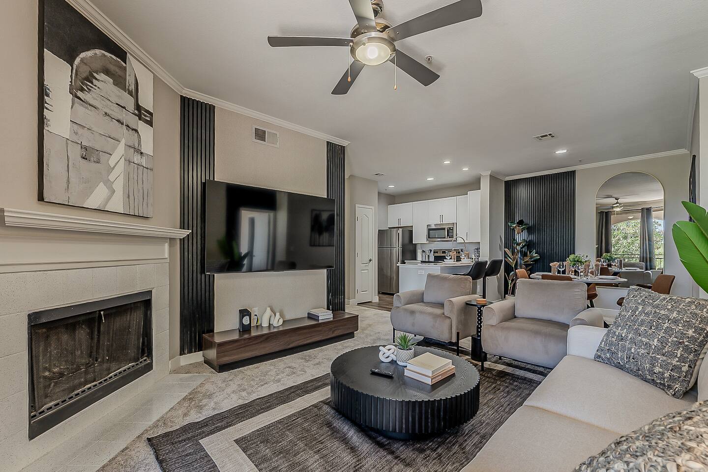 Modern 2BR Retreat • Pool • Gym • Free Parking