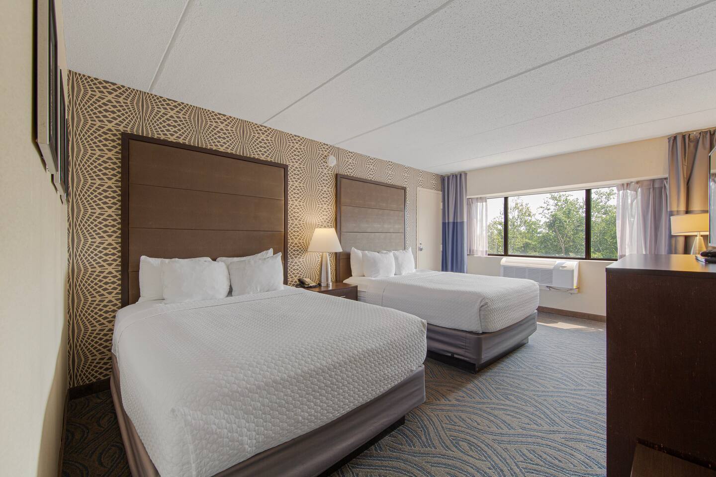 Amenity Rich Double Queen Suite