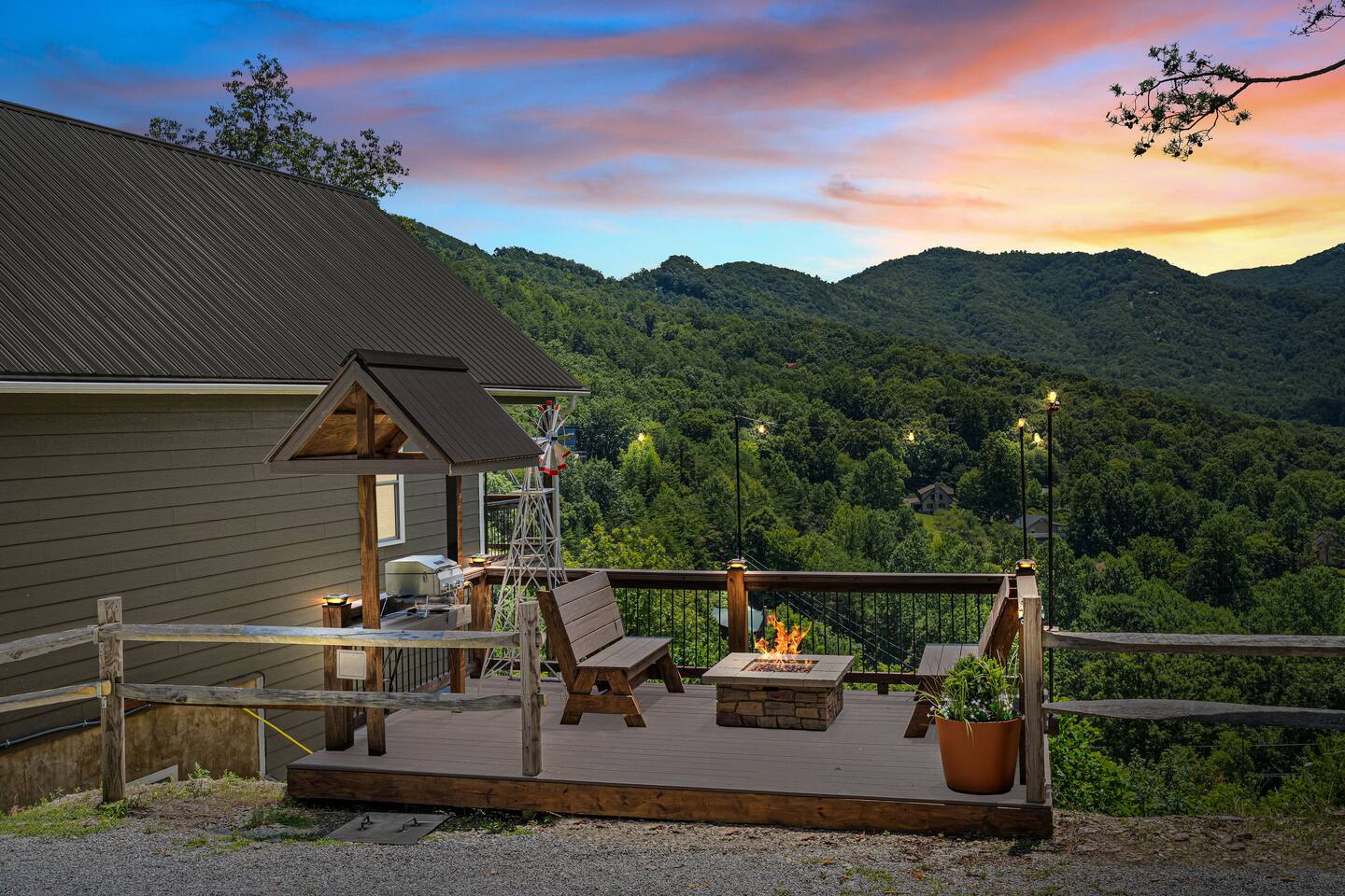 Expansive Mountain View, Firepit, Game Room
