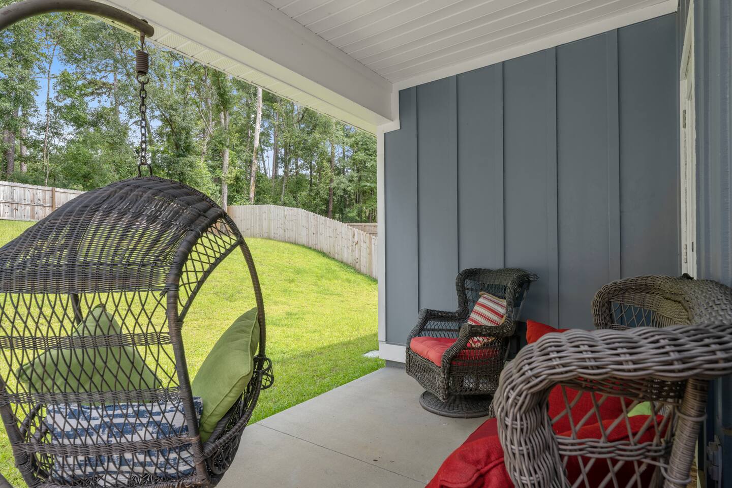 Spacious 4BR Home Near Midtown & FSU - Holiday Home — photo 4