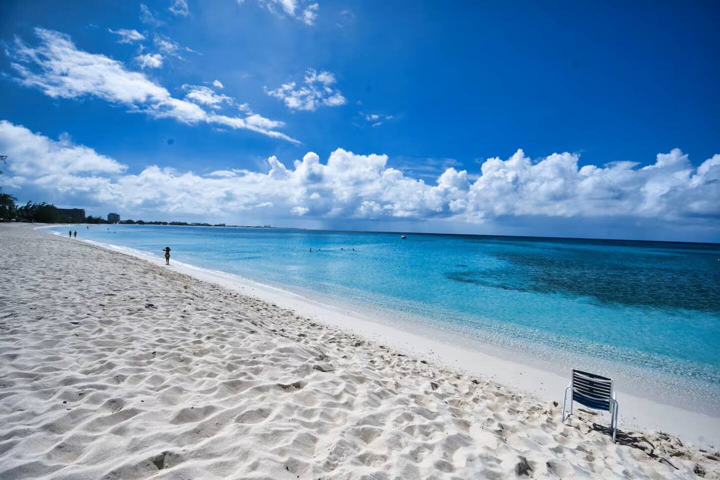 Beach Paradise - 1 Bedroom Home