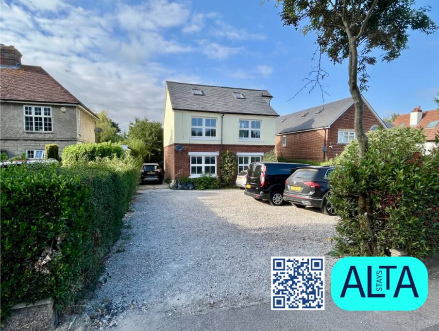 Big House Free Parking 40% Discount Long Stays