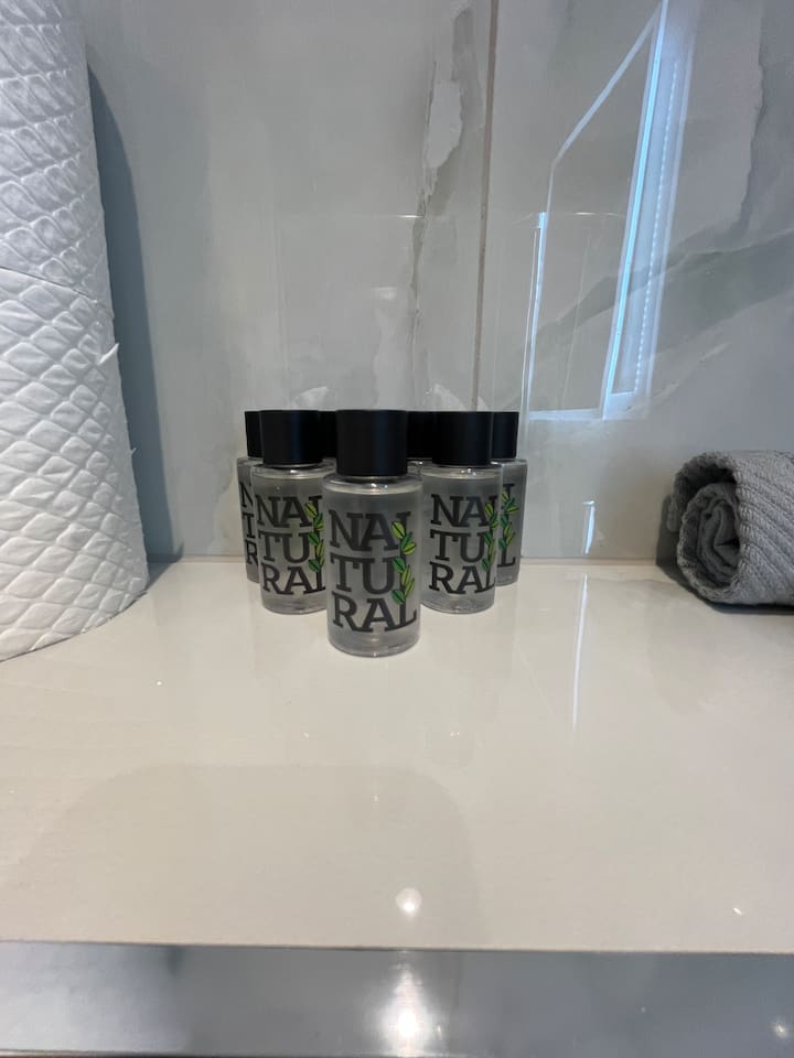 Offley Flat 3C – Chic Studio | Comfort & Easy City Access