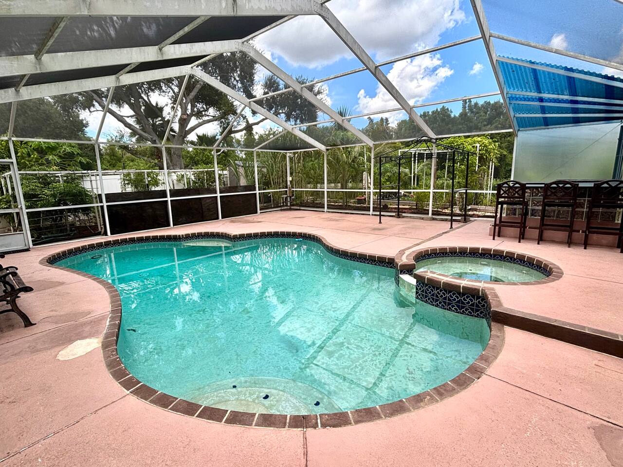 Tranquil Home Riverview - 3BD/3BA