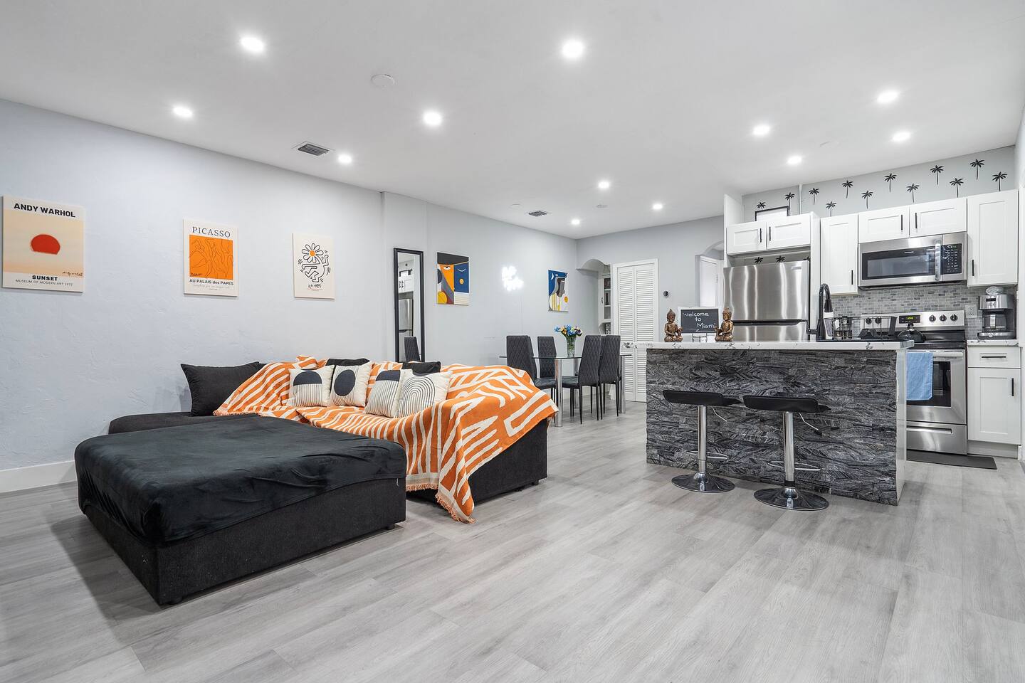 5 min to Brickell & Bars - Arcade - King Bed - Outdoor Fun