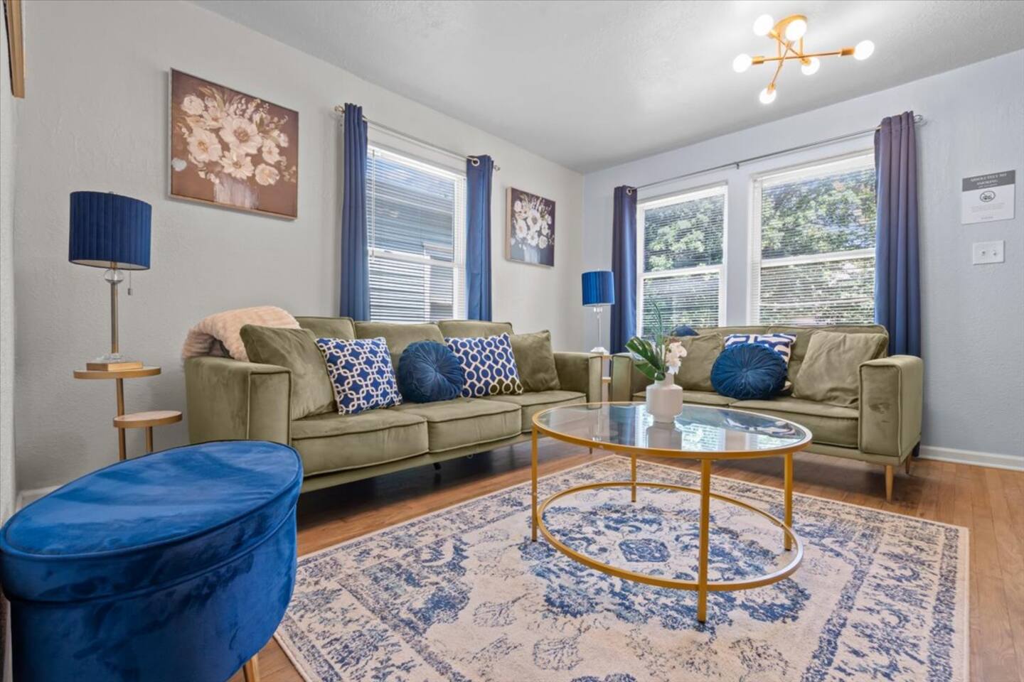 Cute 1BR Duplex Near Westport | Great 4 Long Stays