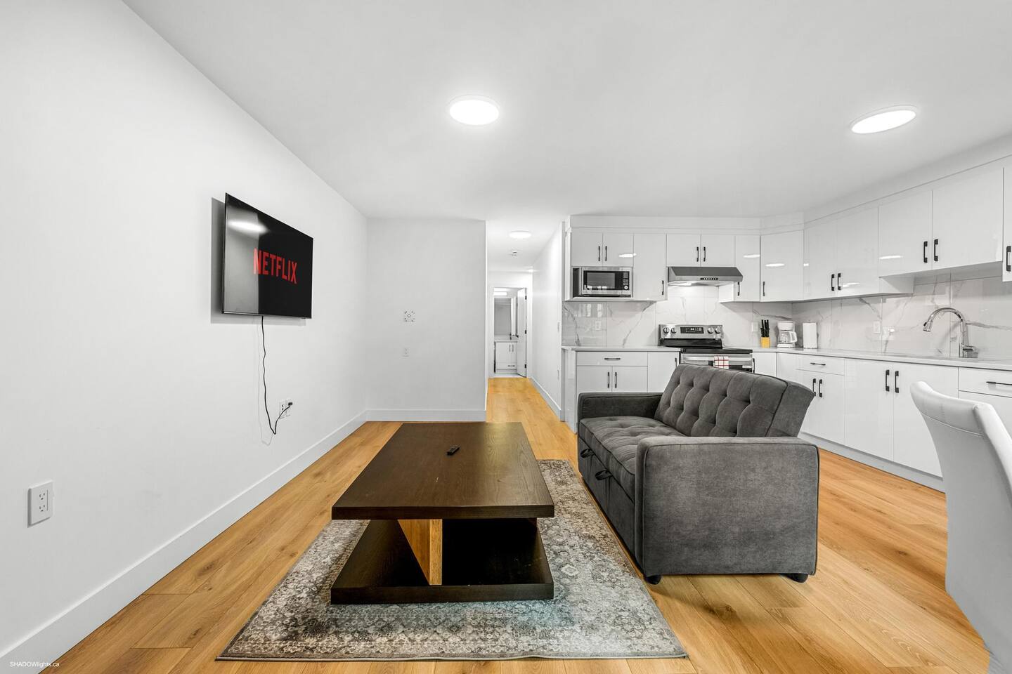 Modern 2-BR/ Near Capilano Suspension Bridge