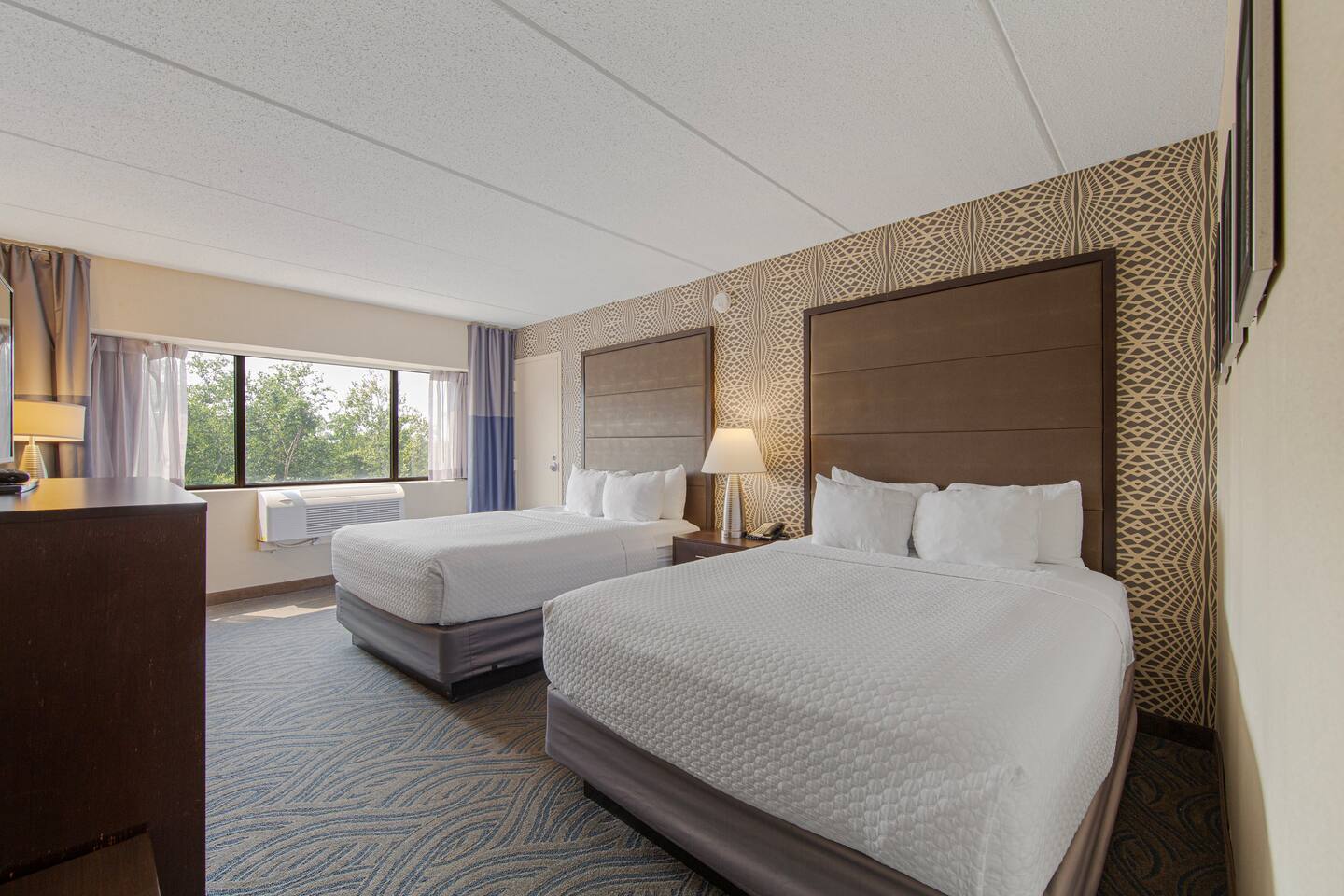 Amenity Rich Double Queen Suite