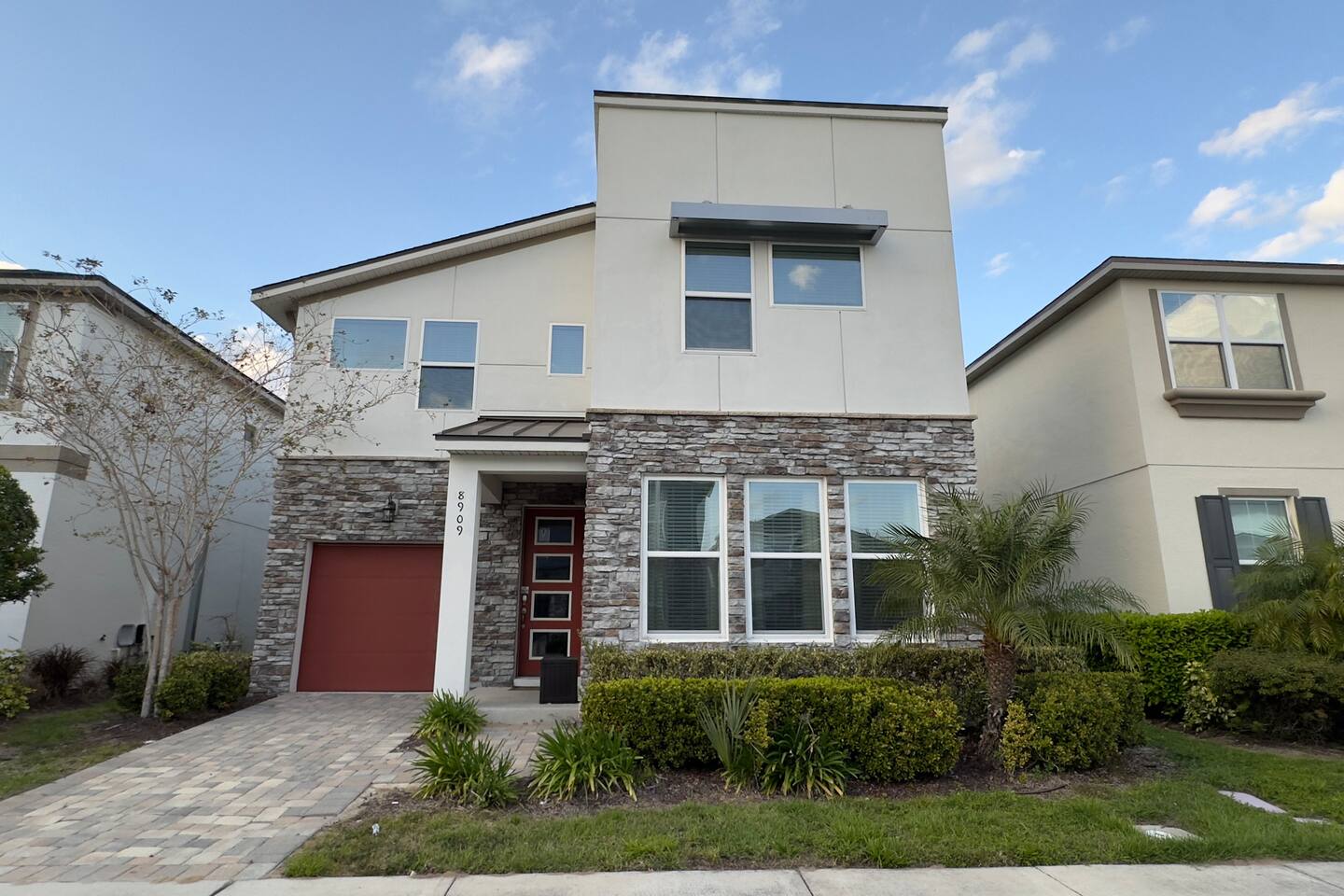 8909 Disney Retreat | 6BR Family Getaway with Pool & Family Magic!