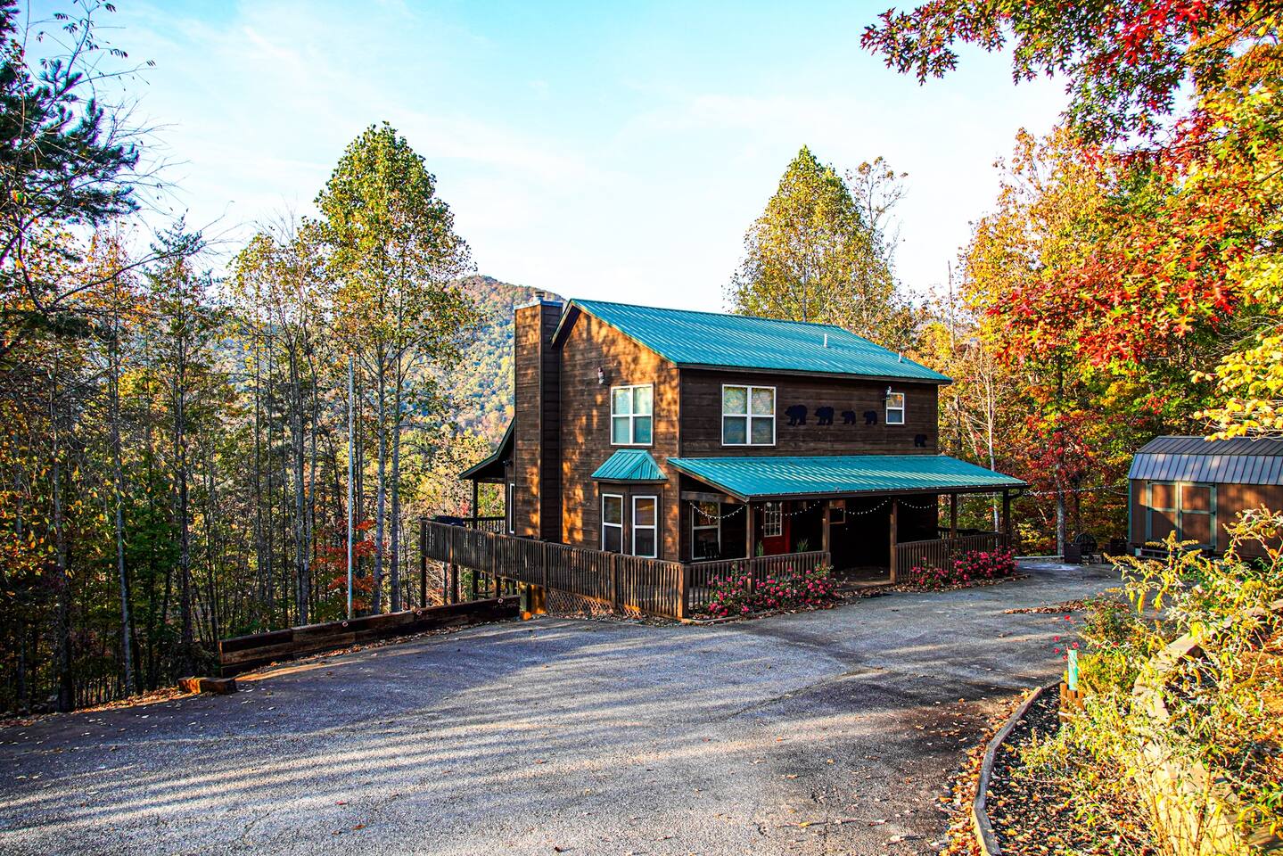 Moose Shack|Mountain View|Spa King Suite|Game Room