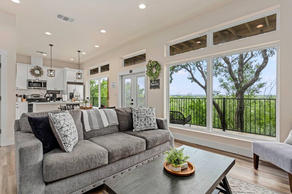 3b/3b Riverside Townhome B by Gruene Hall
