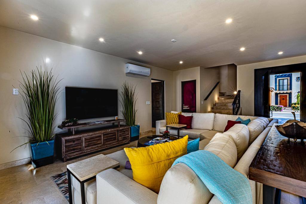 Modern 3br/3bath Villa with Private Pool in Copala