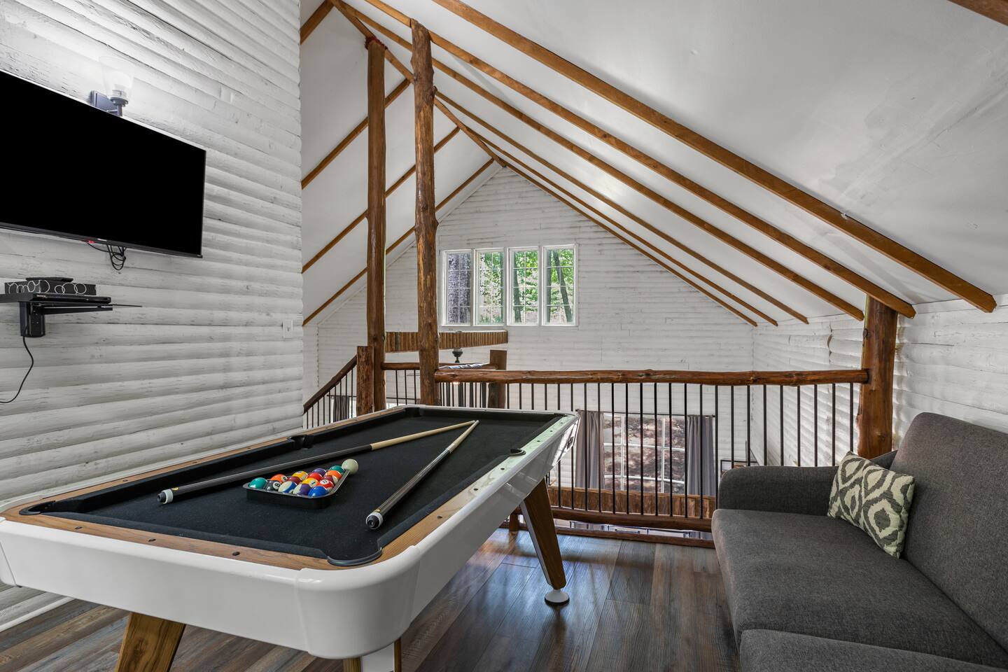 Private RRG Cabin | Hot Tub, Game Room, Views