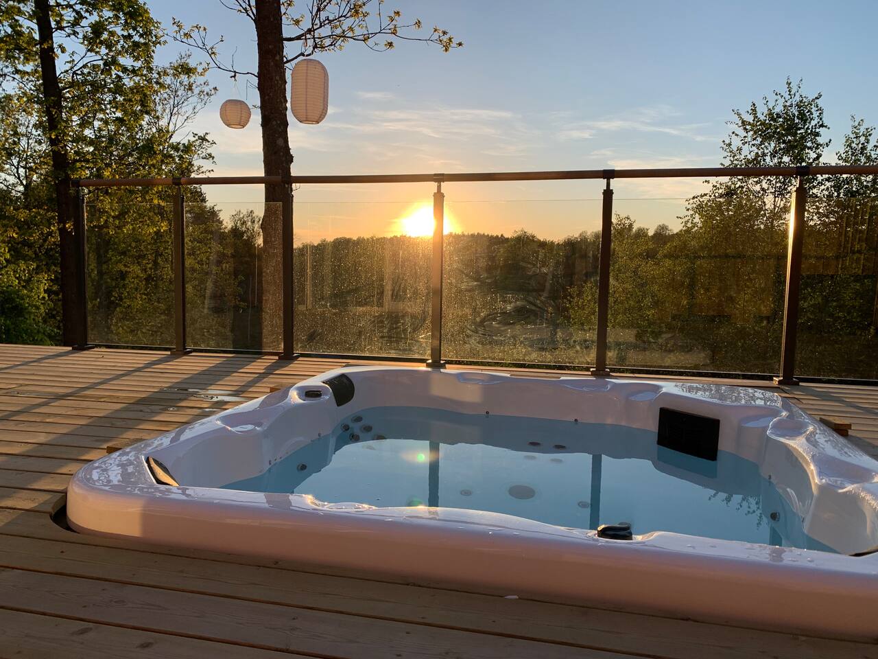 Log cabin with hot tub and views