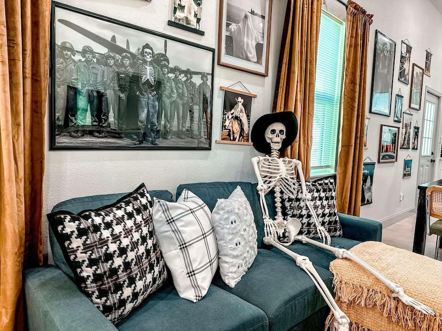Original Home to Teddy Bonesevelt, Sleeps 6
