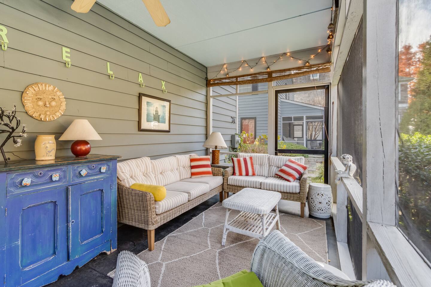 NEW - Flynn's Retreat -downtown, 4 blocks to beach