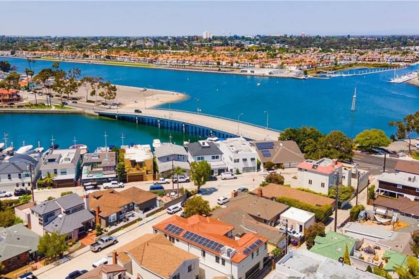 Spacious Naples Island Stay + Private Guest Suite