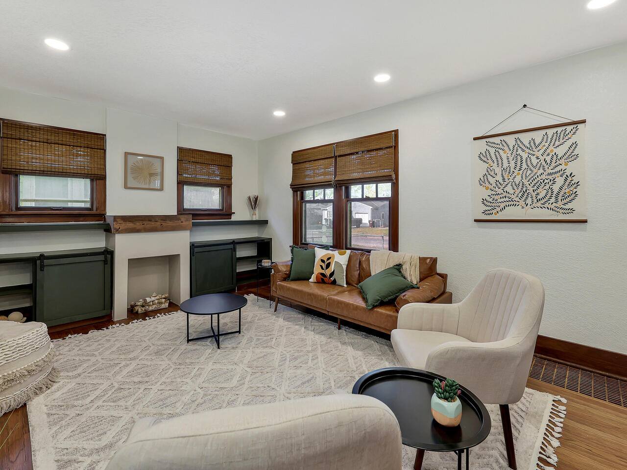 2 BD near Wesley Medical Center Boho Bungalow, photo 2