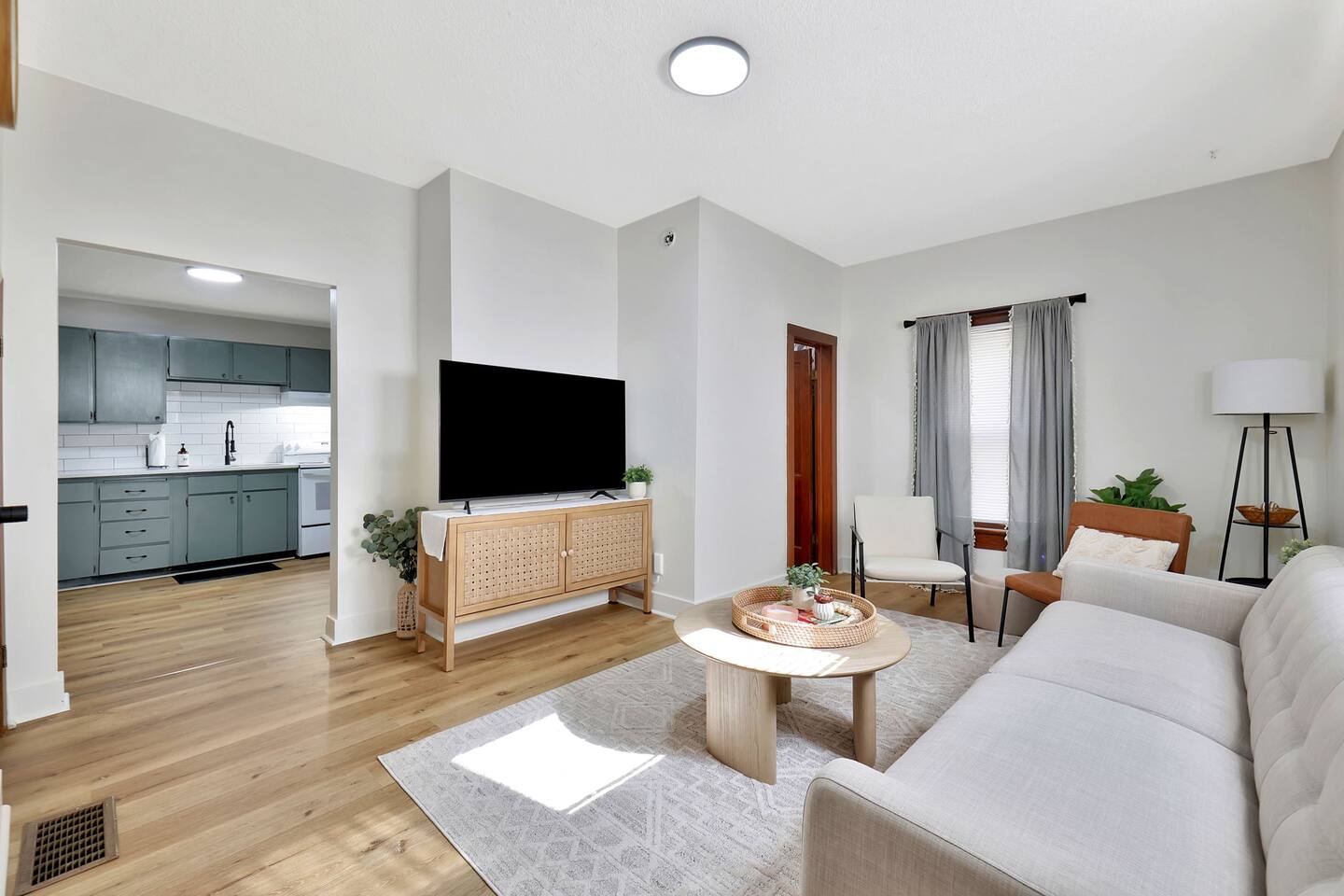 ~Welcome Extended Stay Travelers!~2BD/1.5 Bath~