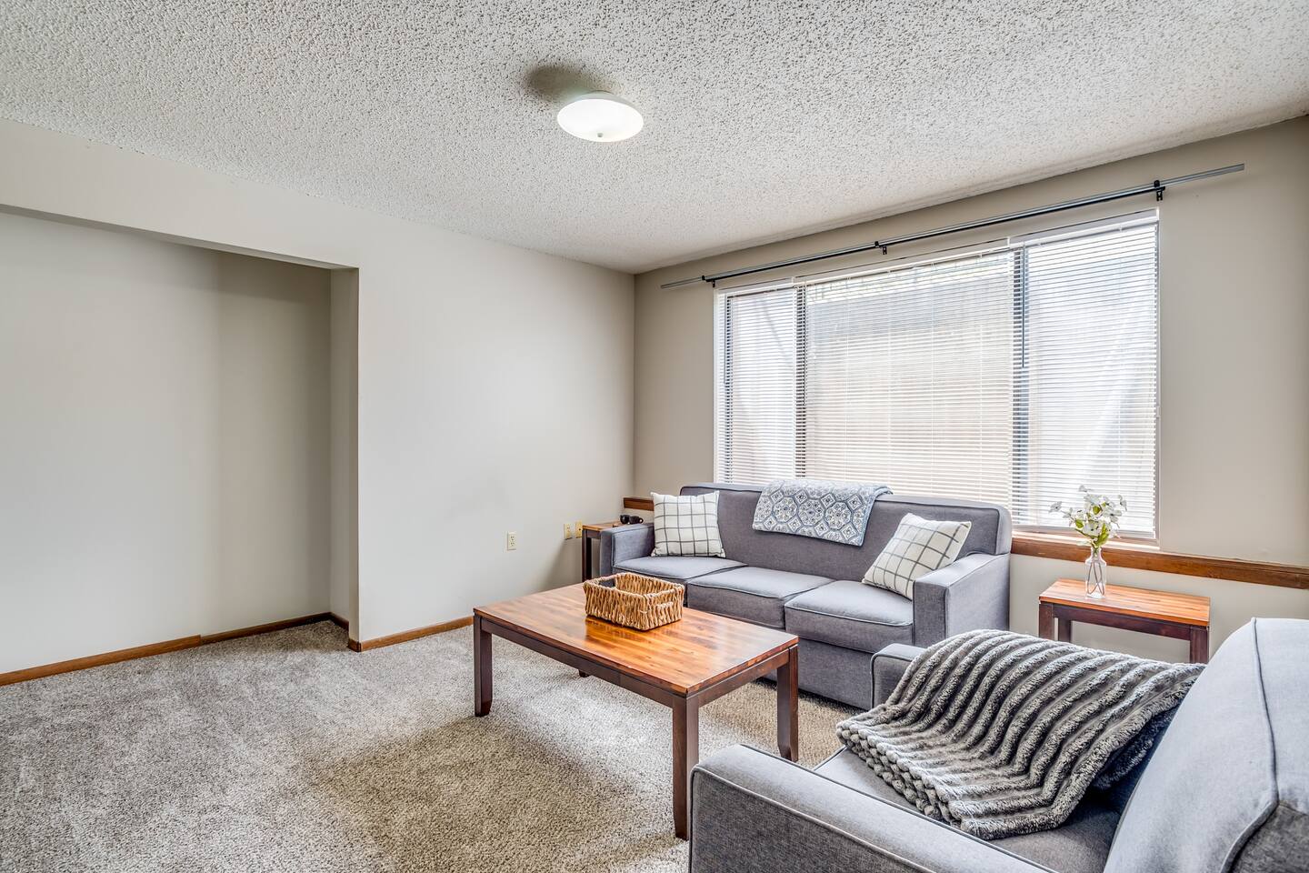 *Indian Hills *Riverbend-Retreat II*