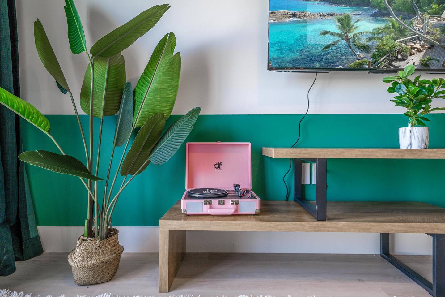 FIFA 2026 Base Spacious 2BR 2BA Near Miami Fort Lauderdale Hard Rock Stadium