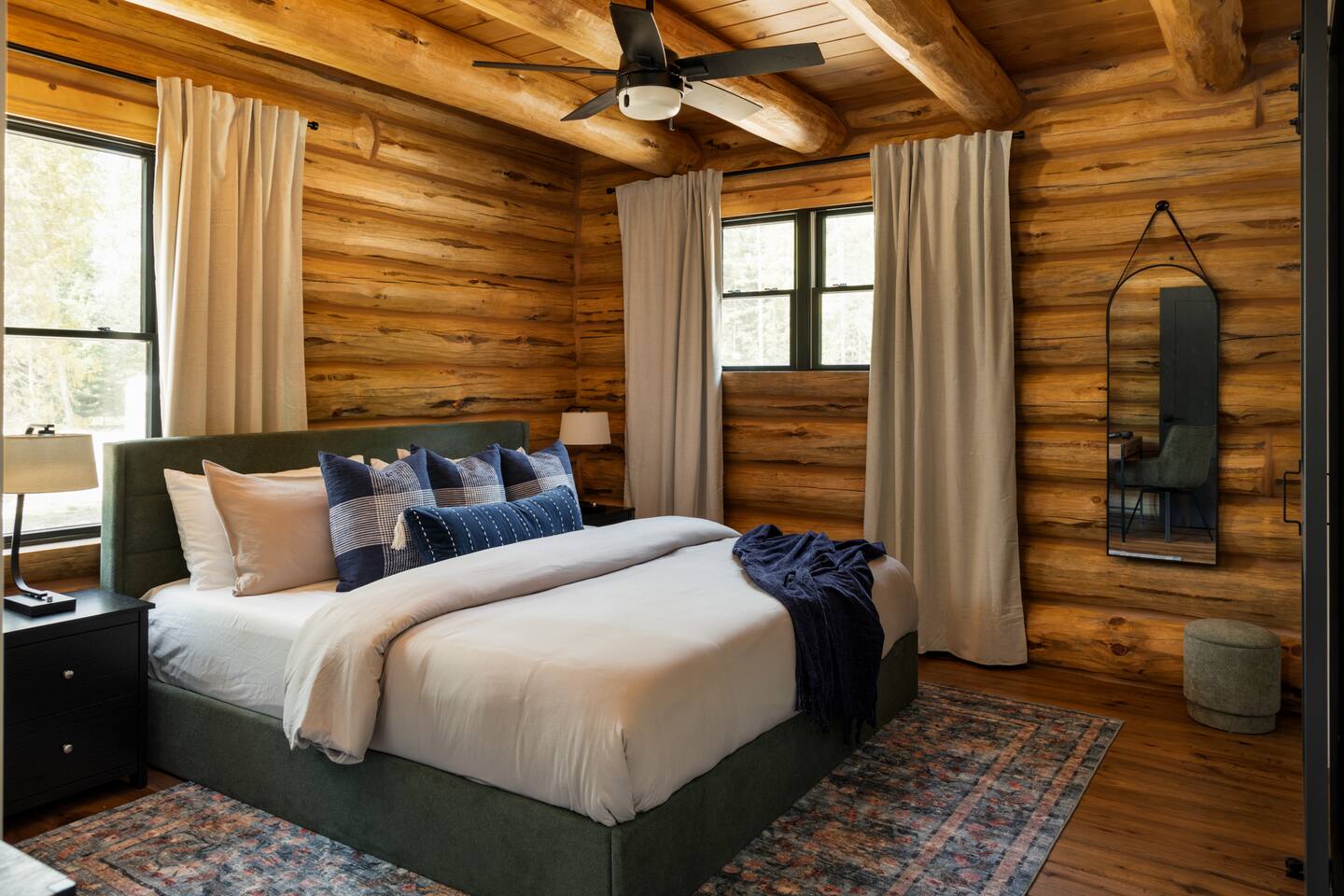 Bedroom 4 king