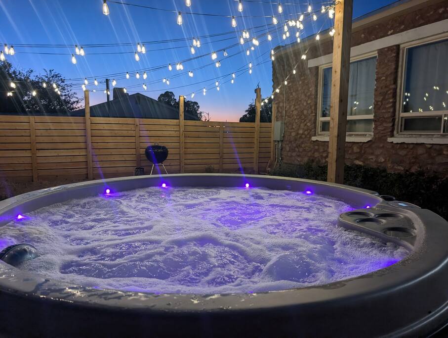 Hadley House 1 Bed/ 1 Bath Hot Tub 5 min downtown