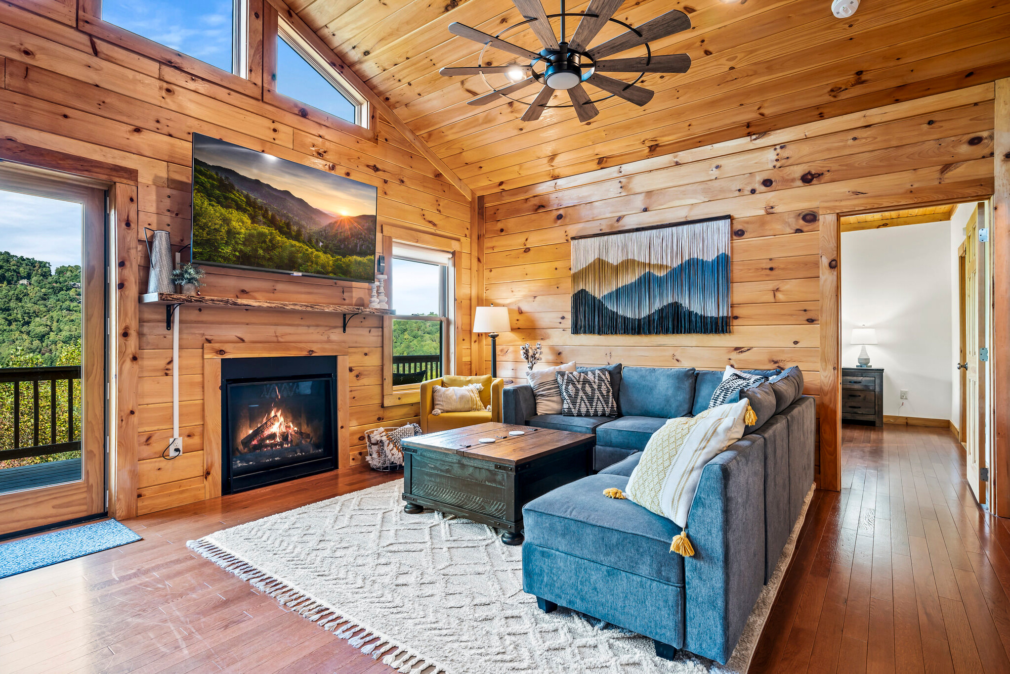 Ski Escape! Family & Pet-Friendly Game Cabin