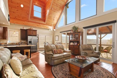 Cabin with Long Range Views, Hot Tub, Game Room photo 2