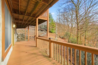 Cabin with Long Range Views, Hot Tub, Game Room photo 9