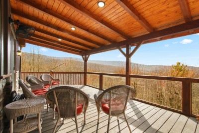 Cabin with Long Range Views, Hot Tub, Game Room photo 3