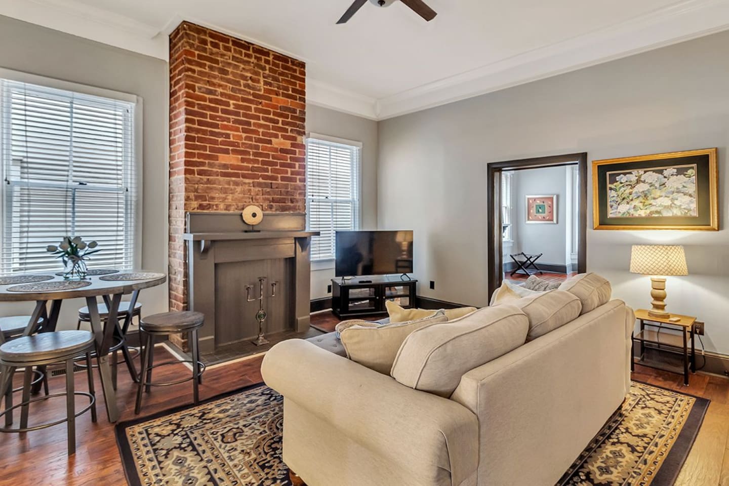 Charming Garden Flat | First floor unit | Walk to Park