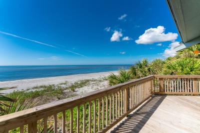 Beachfront Treehouse & Picturesque Sunsets rental in Englewood