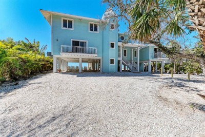 Beachfront Palace w/Rooftop Deck rental in Englewood